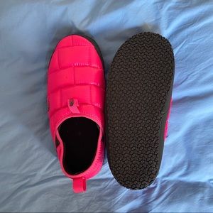 The North Face tent mule slipper shoes - hot pink